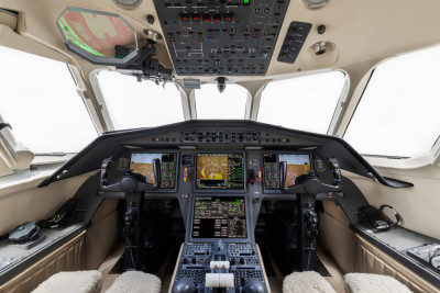 2012 Dassault Falcon 2000LX: 