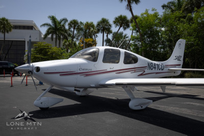 2002 Cirrus SR22: 