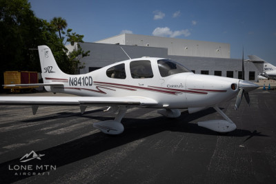 2002 Cirrus SR22: 