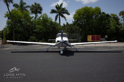 2002 Cirrus SR22: 