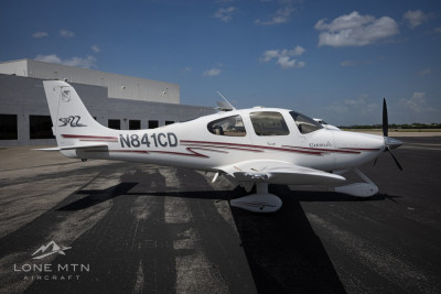 2002 Cirrus SR22: 