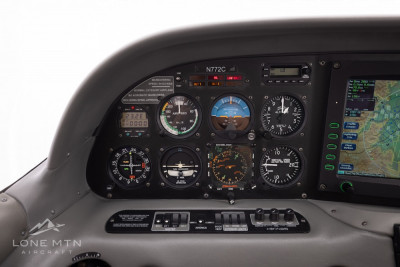 2002 Cirrus SR22: 