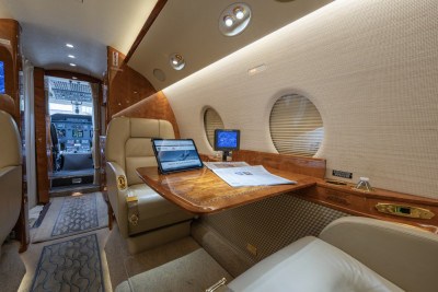 2008 Gulfstream G200: 2007/08 G200 SN 182 Reg N766WS Intr