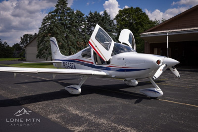 2005 Cirrus SR22 G2: 