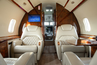 2009 Bombardier Challenger 300: 