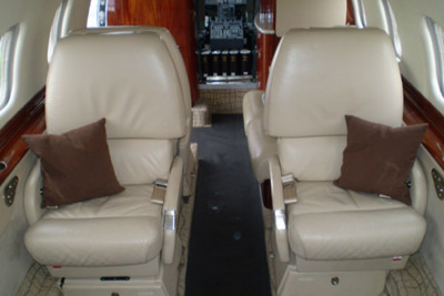 2004 Bombardier Learjet 60SE: L60 0277 Interior Fwd