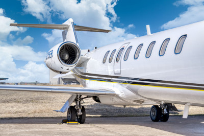 2005 Bombardier Learjet 45XR: 