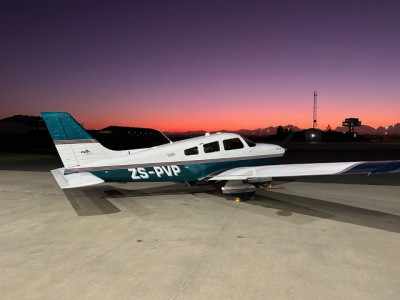 2000 Piper Archer III: 