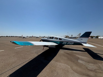 2000 Piper Archer III: 