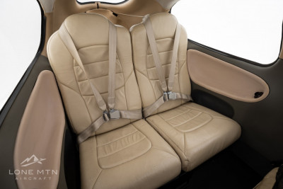 2001 Cirrus SR22: 