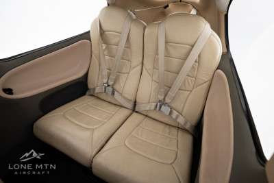 2001 Cirrus SR22: 