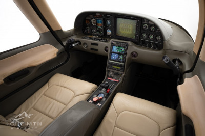 2001 Cirrus SR22: 