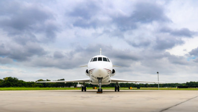 1996 Dassault Falcon 900B: 