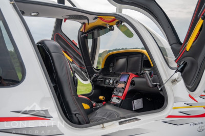 2006 Cirrus SR22 G2: 