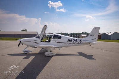 2005 Cirrus SR22 G2 GTS: 