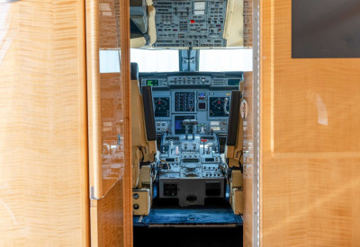 1999 Gulfstream G-V: 