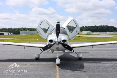 2008 Cirrus SR22 G3 GTS: 