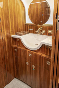 2013 Bombardier Challenger 300: 