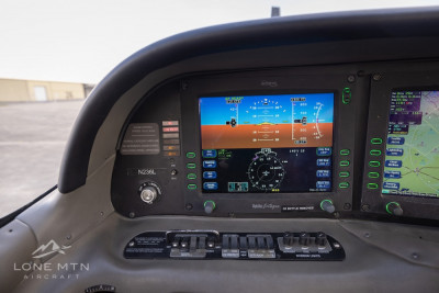 2004 Cirrus SR22 G2: 