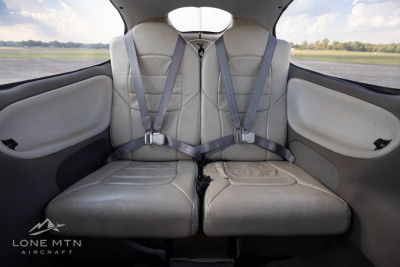 2004 Cirrus SR22 G2: 