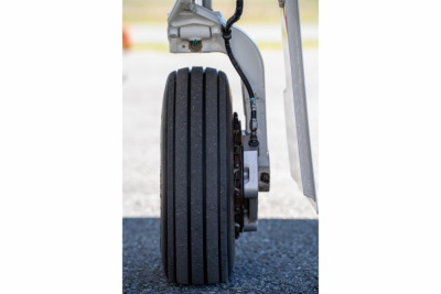 2012 Daher-Socata TBM 850 Elite: TBM 850 SN 616 N850RP Tire