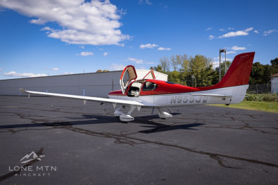 2017 Cirrus SR22 G6: 