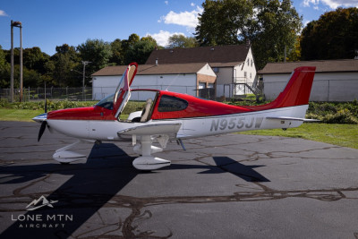 2017 Cirrus SR22 G6: 