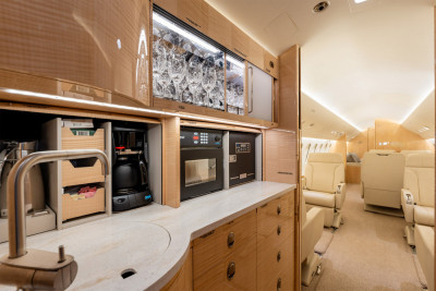 2013 Dassault Falcon 7X: 