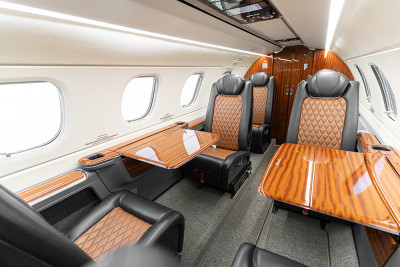 2024 Embraer Phenom 300E: 