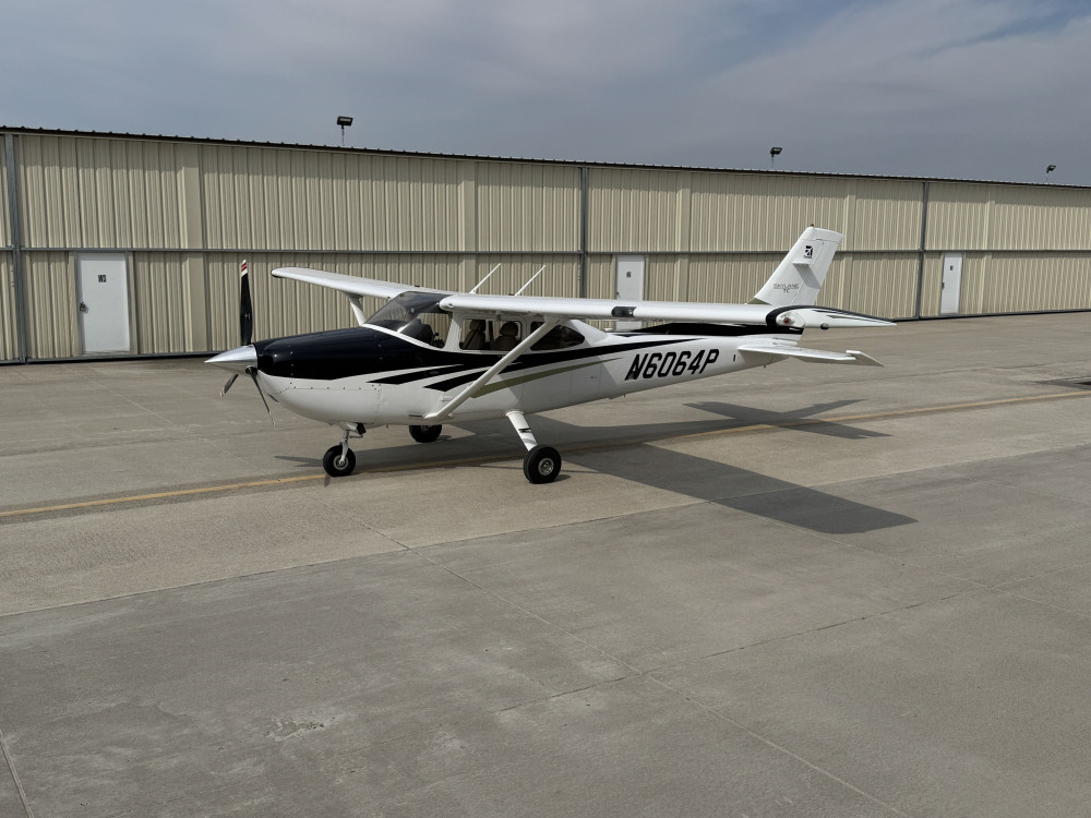photo of 2006 Cessna 182T Skylane