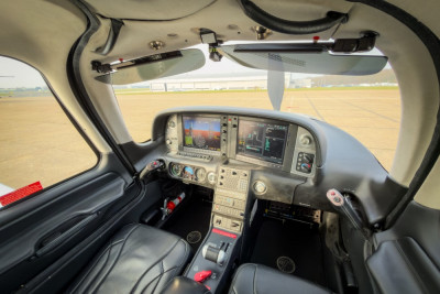 2013 Cirrus SR22T: 