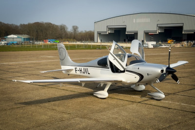 2013 Cirrus SR22T: 
