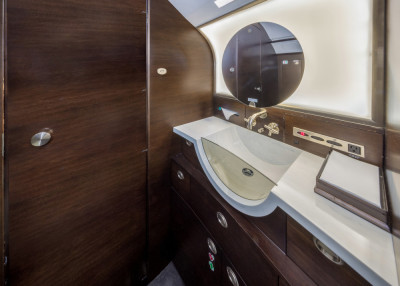 2007 Bombardier Challenger 300: 
