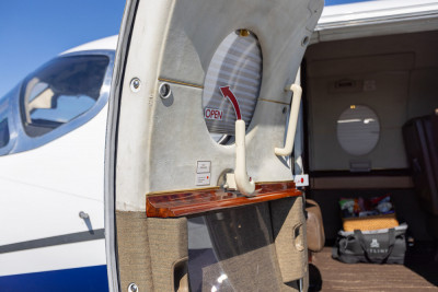 2002 Beechjet 400A: 