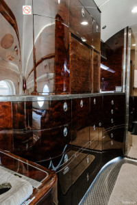 1998 Gulfstream G-V: 