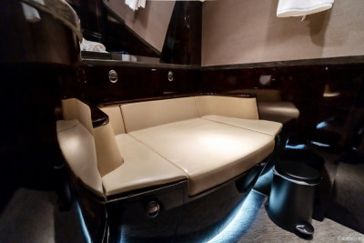 1998 Gulfstream G-V: 