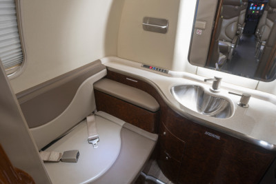 2009 Bombardier Learjet 45XR: 