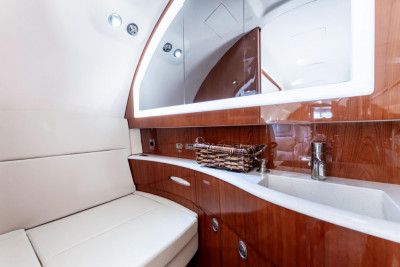 2004 Gulfstream G200: 