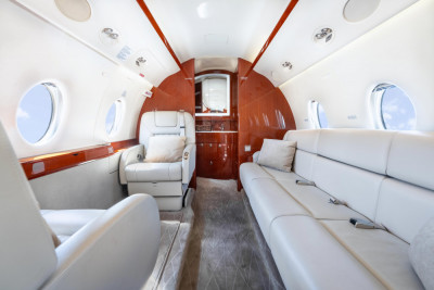 2004 Gulfstream G200: 