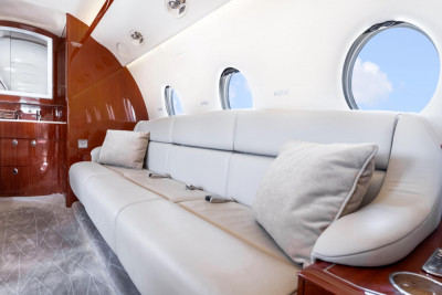 2004 Gulfstream G200: 