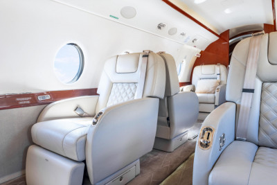 2004 Gulfstream G200: 