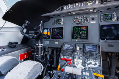 2004 Gulfstream G200: 