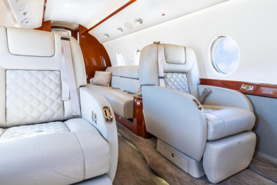 2004 Gulfstream G200: 