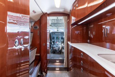 2004 Gulfstream G200: 
