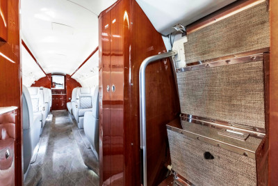 2004 Gulfstream G200: 