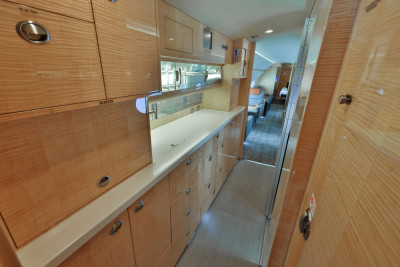 2011 Gulfstream G550: 